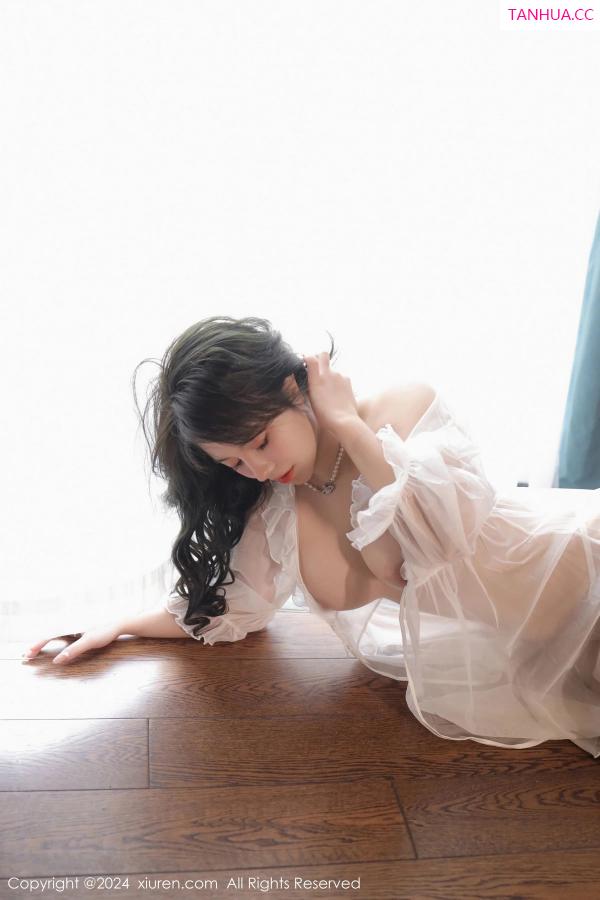   [XiuRen]高清写真图 2024.02.19 No.8106 沈思怡 妩媚美腿第48张图片